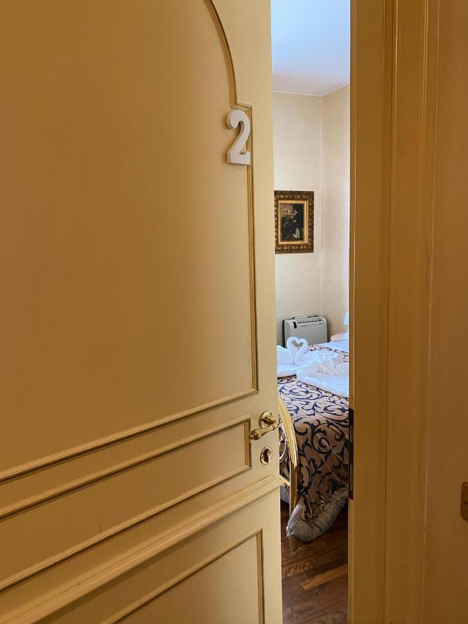 Casa Giovanna Роцано Екстериор снимка